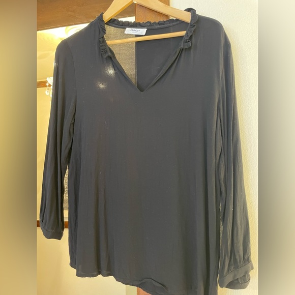 **Below suggested price!!** MSCH - black top size L - Picture 1 of 5